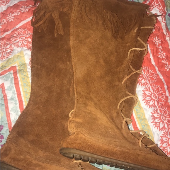 boots - Picture 2 of 3